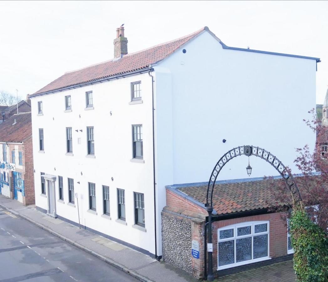 Sunset View, 2 Bedrooms In The Heart Of Holt With Parking Extérieur photo