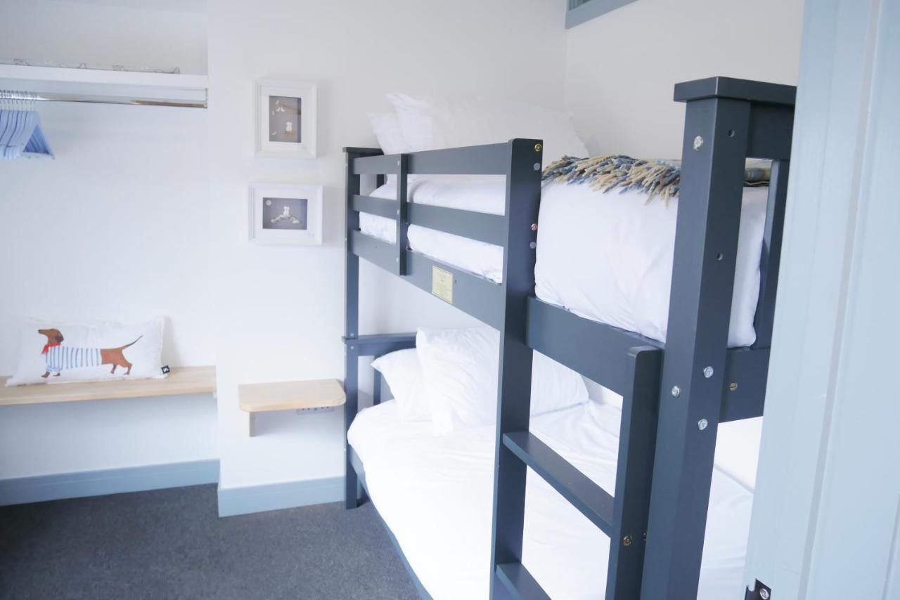 Sunset View, 2 Bedrooms In The Heart Of Holt With Parking Extérieur photo